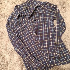 Lucky flannel size small
